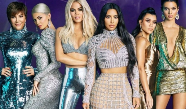 Почему всех восторгает семья Кардашян, которая занимается по сути ничем?