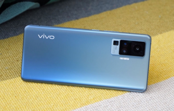 Шпионский снимок раскрыл подготовку к релизу линейки Vivo X60