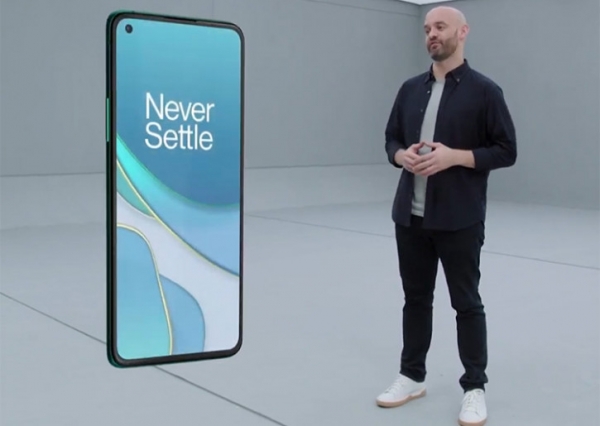 Трижды на те же грабли: первые владельцы OnePlus 8T жалуются на экран