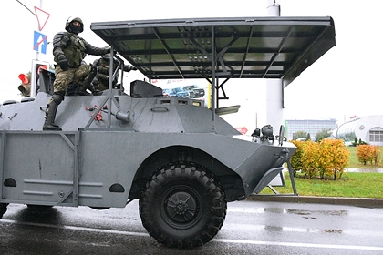 Минск готовится к митингу: в центр стягивают военных