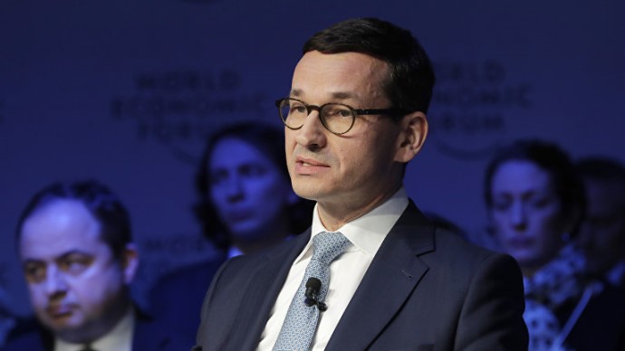 Власти Польши призывают прекратить протесты из-за COVID-19