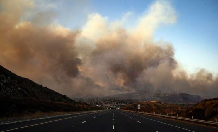 В Калифорнии с новой силой разгораются лесные пожары