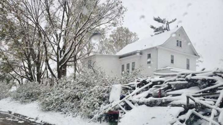 Несколько стран накрыли ураганы, наводнения и смерчи