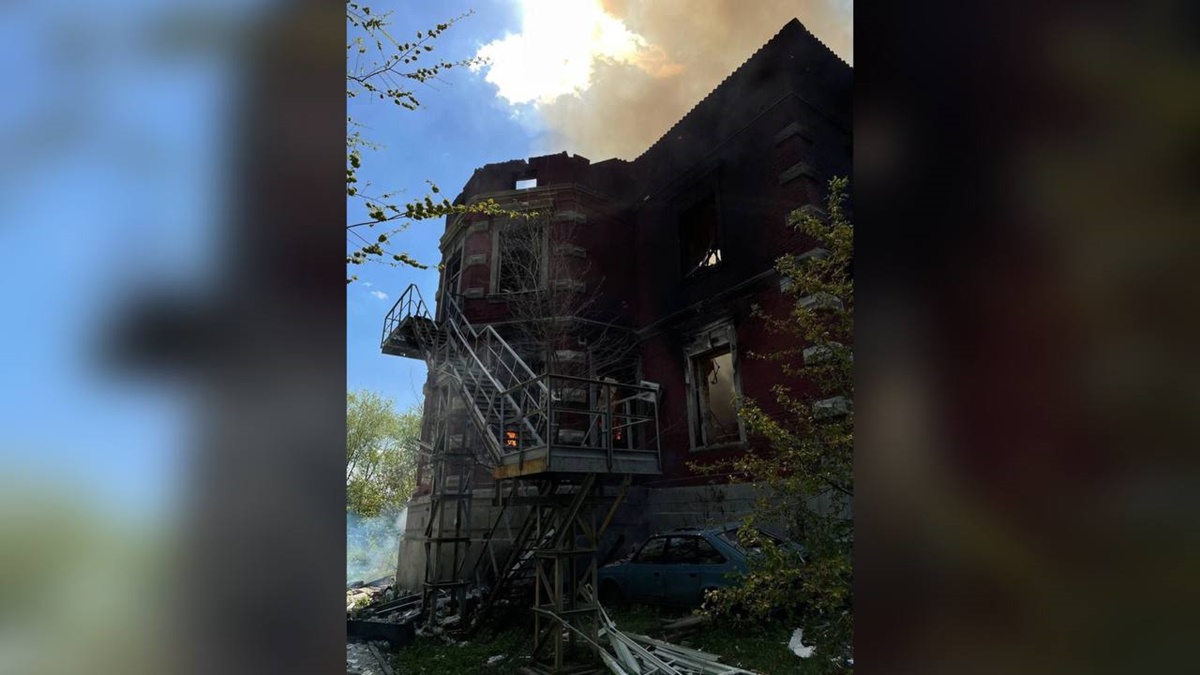 В Лисичанске боевики уничтожили противотуберкулезный диспансер