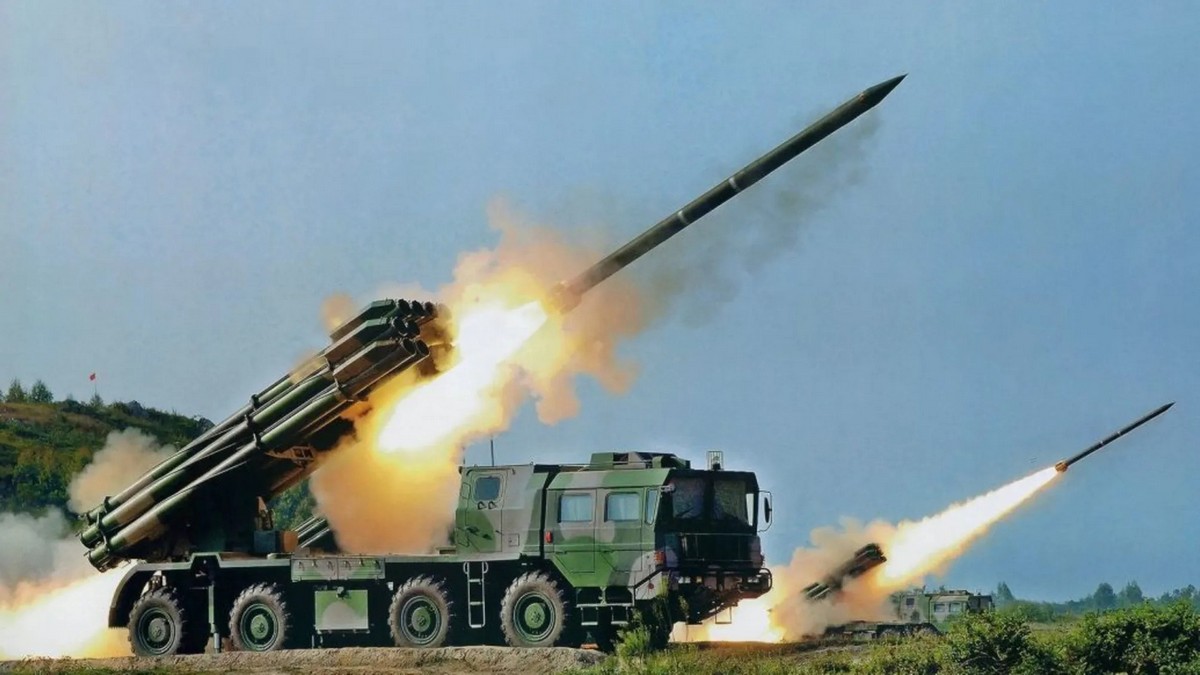 Россияне обстреляли Запорожье из «Смерчей»: последствия атаки