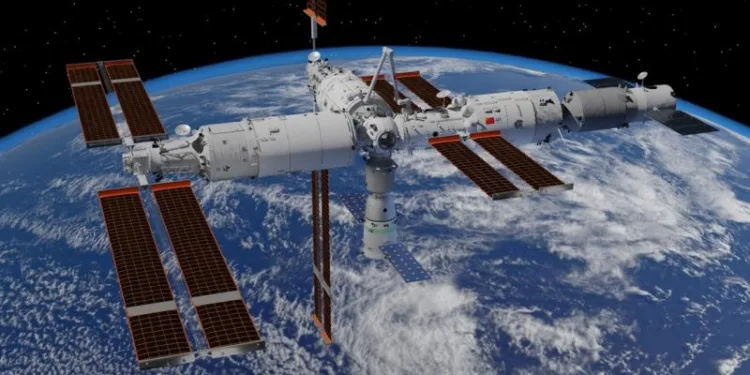 Экипаж миссии Shenzhou-20 вернулся на Землю после 204 дней пребывания на станции «Тяньгун»