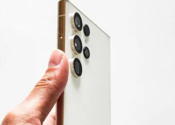 Инсайдер: фото и видеосъемка Galaxy S26 Ultra все же получит значительные улучшения, благодаря новой оперативной памяти LPDDR5X