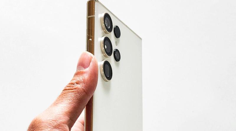 Инсайдер: фото и видеосъемка Galaxy S26 Ultra все же получит значительные улучшения, благодаря новой оперативной памяти LPDDR5X