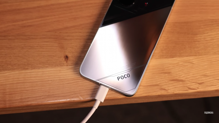 Обзор Poco F7 – легендарный убийца флагманов 2025 года