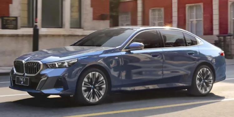 Седан BMW i5 LWB скоро появится еще в одной стране