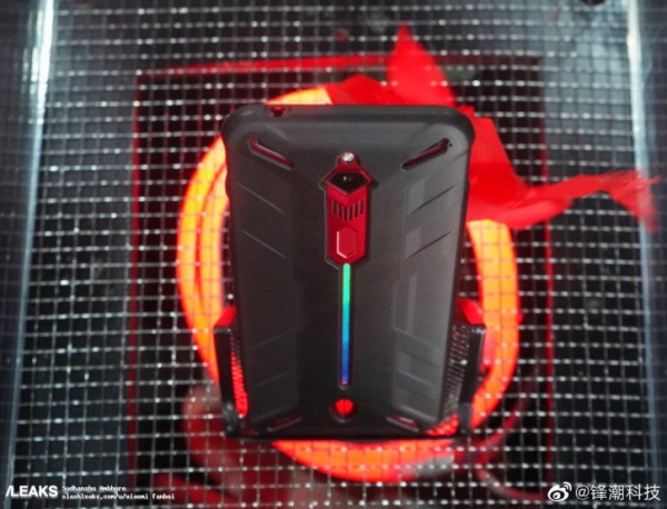 Игровой смартфон Nubia Red Magic 3 засветился на живых фото