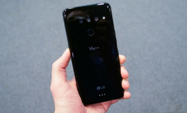 LG V50 ThinQ - 5G-смартфон со вторым дополнительным дисплеем